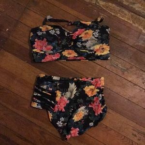 Torrid size 2x swimsuit top and 1x bottom bikini